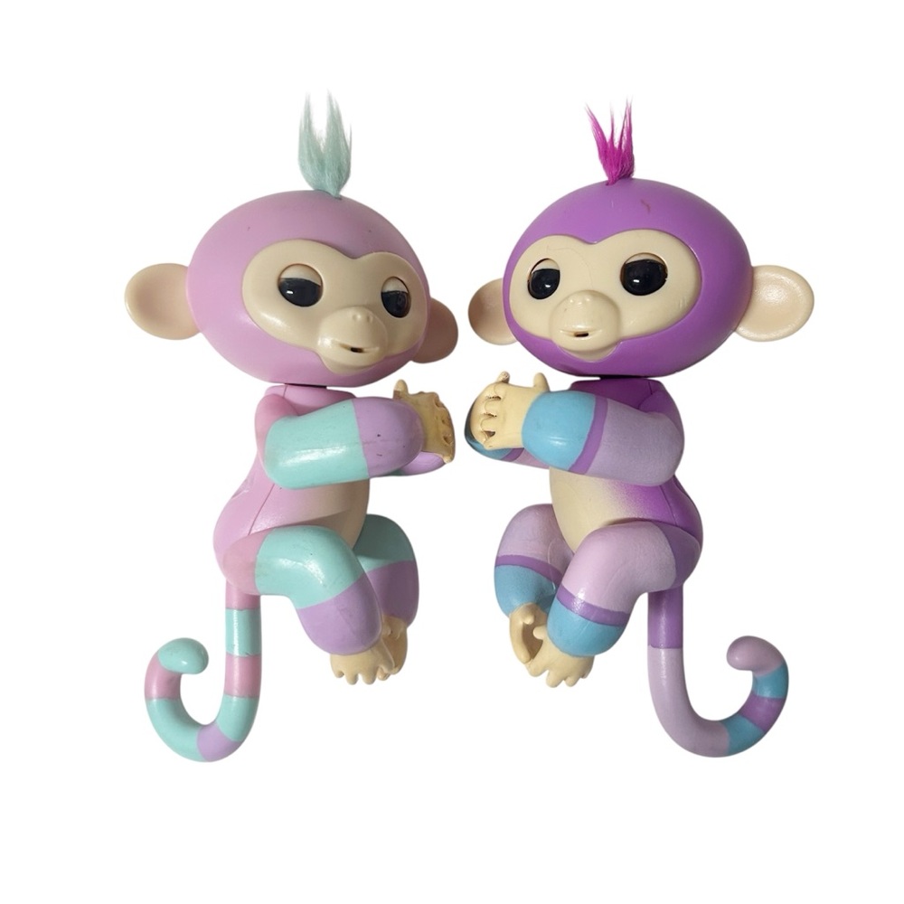 Fingerlings WowWee Interactive Monkeys Ashley & Violet Motion Sounds Collectible